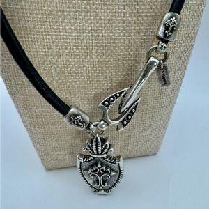Stigma by Kim Min Sun Fleur-de-lis Corded Shield Pendant Necklace New Unisex